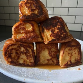 How to Make Hawaiian Roll French Toast