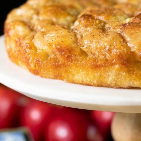 Ridiculously Easy Apple Cinnamon Breakfast Focaccia