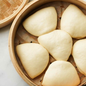 Steamed Bao Buns (Fluffy Chinese Bao)