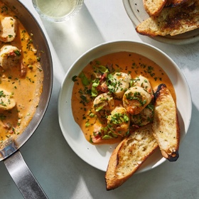 Creamy Pan-Roasted Scallops with Fresh Tomatoes