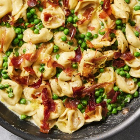 One-Pot Tortellini with Prosciutto and Peas