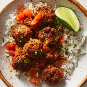 Gingery Meatballs in Tomato Sauce