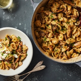 Creamy One-Pot Mushroom and Leek Pasta