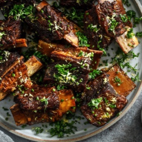 Garlic Braised Short Ribs with Red Wine
