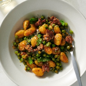 Crisp Gnocchi with Sausage and Peas