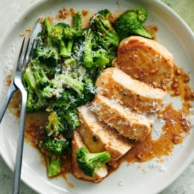 Garlic Chicken and Broccoli with Lemon