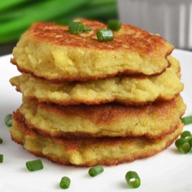 Deruny (Ukrainian Potato Pancakes)