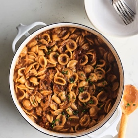 French Onion Soup One-Pot Pasta